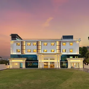 Redolence Aravali Tree Hotel Udaipur